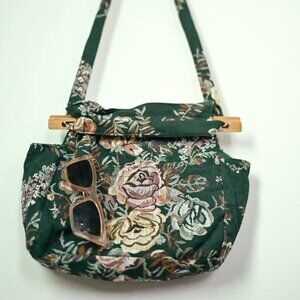 Vintage Cross-Body Woven Green Antique Floral Knitting Bag Purse